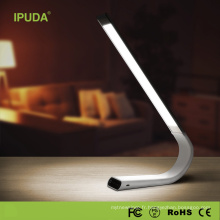 2017 IPUDA Q3 vente chaude table pliante led lampe de table étudiant lumière